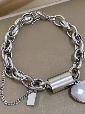 Elegant Heart Charm Thick Chain Bracelet